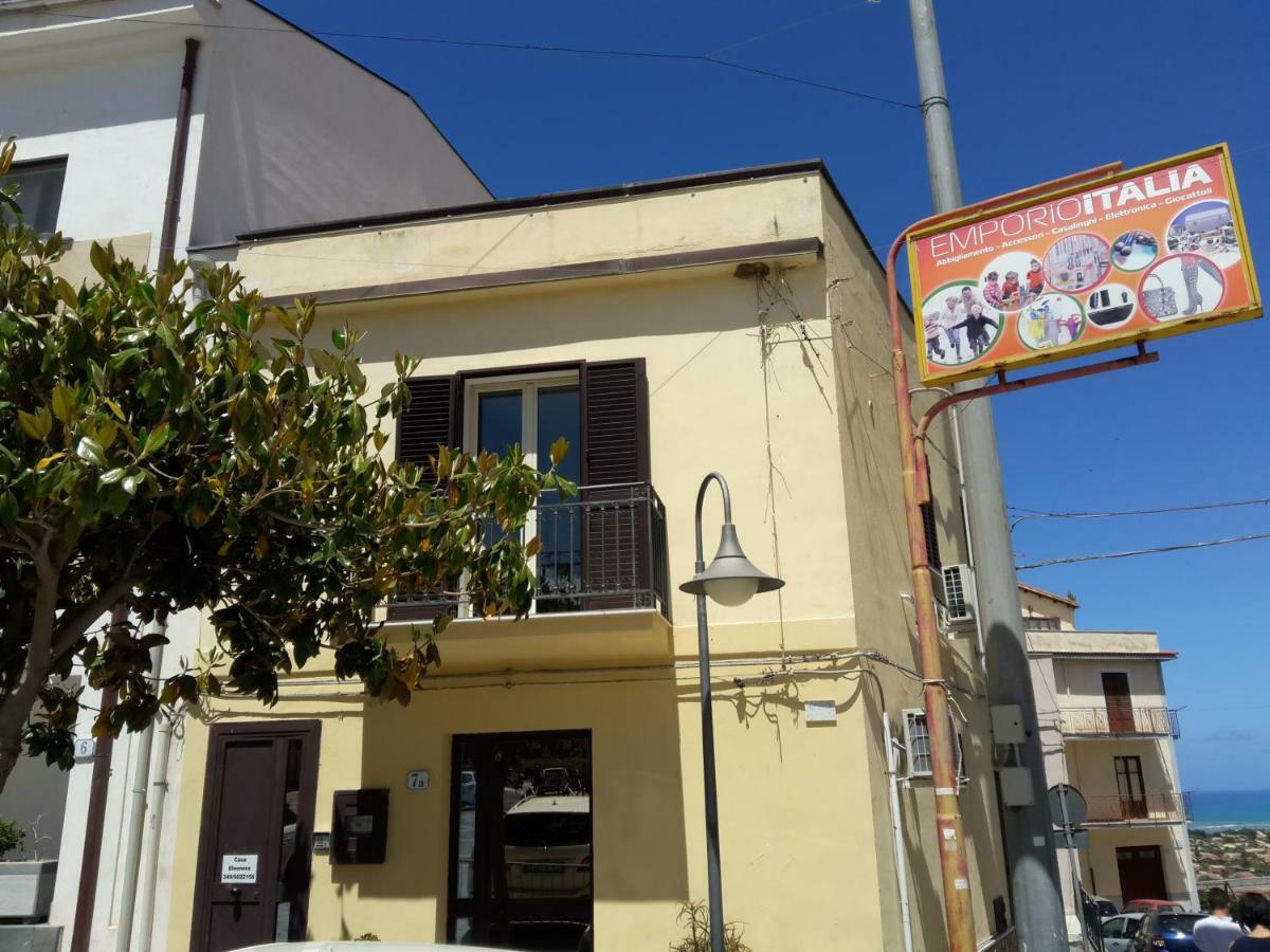 캄포펠리체 디 로첼라 Casa Eleonora 아파트 외부 사진