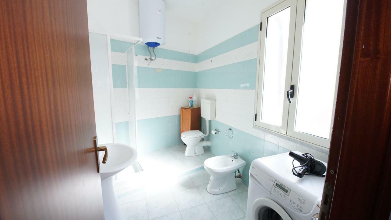캄포펠리체 디 로첼라 Casa Eleonora 아파트 외부 사진